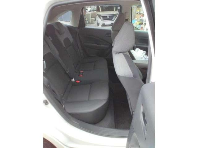 ノート １．２　Ｓ　ディスプレイオーディオ　ドラレコ　ＥＴＣ　軽減ブレーキ　ＬＤＷ　インテリキー　イモビライザー　ドライブレコーダー　整備点検記録簿　ＥＴＣ　オートエアコン　サイドエアバッグ　パワーウインドウ　リモコンキー　Ｉ－ＳＴＯＰ　エアバッグ　ＡＢＳ（7枚目）