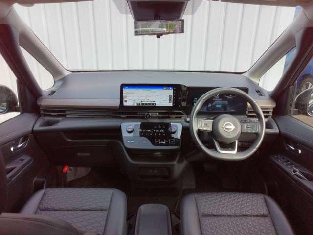 セレナ 1.4 e-POWER ハイウェイスターV 防水シート ナビ+AVM 後席モニター 自動(被害軽減)ブレーキ 展示試乗車UP LDP 追従クルーズ LEDランプ 寒冷地仕様 バックモニター アルミホイール ドライブレコーダ ETC 記録簿 盗難防止システム スマートキー 1オナ(4枚目)