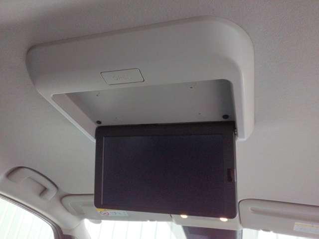 セレナ 1.4 e-POWER ハイウェイスターV 防水シート ナビ+AVM 後席モニター 自動(被害軽減)ブレーキ 展示試乗車UP LDP 追従クルーズ LEDランプ 寒冷地仕様 バックモニター アルミホイール ドライブレコーダ ETC 記録簿 盗難防止システム スマートキー 1オナ(8枚目)