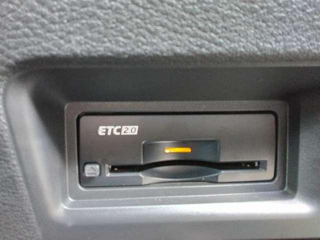 セレナ 1.4 e-POWER ハイウェイスターV 防水シート ナビ+AVM 後席モニター 自動(被害軽減)ブレーキ 展示試乗車UP LDP 追従クルーズ LEDランプ 寒冷地仕様 バックモニター アルミホイール ドライブレコーダ ETC 記録簿 盗難防止システム スマートキー 1オナ(14枚目)