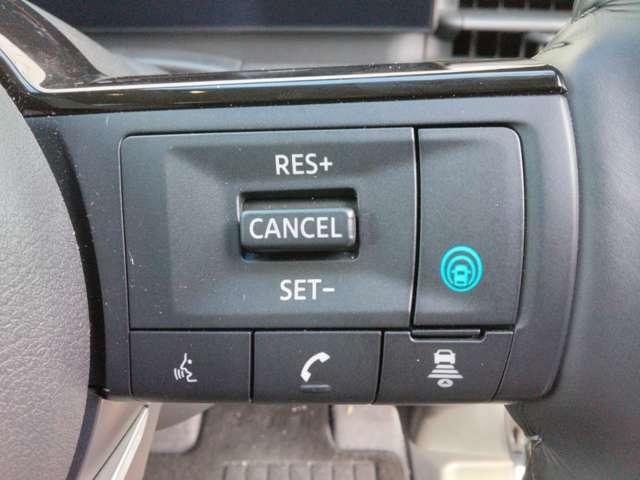 セレナ 1.4 e-POWER ハイウェイスターV 防水シート ナビ+AVM 後席モニター 自動(被害軽減)ブレーキ 展示試乗車UP LDP 追従クルーズ LEDランプ 寒冷地仕様 バックモニター アルミホイール ドライブレコーダ ETC 記録簿 盗難防止システム スマートキー 1オナ(17枚目)