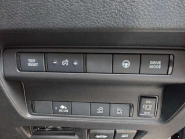 セレナ 1.4 e-POWER ハイウェイスターV 防水シート ナビ+AVM 後席モニター 自動(被害軽減)ブレーキ 展示試乗車UP LDP 追従クルーズ LEDランプ 寒冷地仕様 バックモニター アルミホイール ドライブレコーダ ETC 記録簿 盗難防止システム スマートキー 1オナ(18枚目)