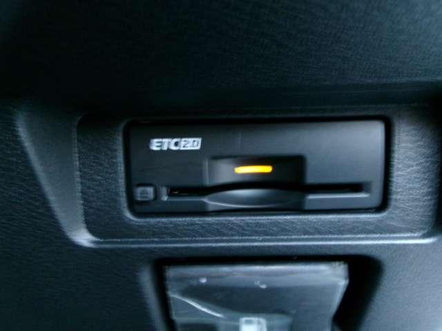 ノート 1.2 X ナビ+AVM ETC2.0 Dレコ P-pilot LED 試乗車 リアカメラ 衝突被害軽減ブレ-キ 全方位カメラ ETC付 禁煙車 LEDヘッドライト レーダークルーズ レーンアシスト インテリジェントキー ワンオーナー ドラレコ アイドリングストップ 整備記録簿(11枚目)