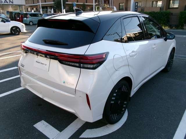 オーラ 1.2 G ナビ+AVM+BOSE ETC2.0 Dレコ 試乗車 LED A/ 自動(被害軽減)ブレーキ 試乗車アップ LED LKA サイドカメラ ETC ドライブレコーダー カーテンエアバッグ イモビライザー アルミホイール 禁煙 インテリジェントキー パワーウィンドウ(2枚目)