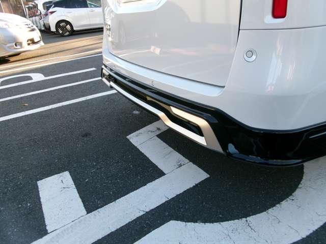 セレナ ２．０　ハイウェイスターＶ　ナビ＋ＡＶＭ＋後席Ｍ　ＡＷＩＮフルエアロ　試乗車　ＥＴＣ　Ｗ電動スライド　レーダークルコン　レーンアシスト　展示試乗車ＵＰ　ＬＥＤランプ　ワンオーナー車　盗難防止システム　ＥＴＣ装備　カーテンエアバッグ　アルミホイール　キーフリー　メモリ－ナビ　ナビＴＶ（15枚目）