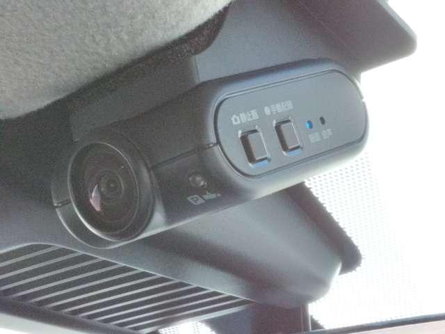 キックス １．２　Ｘ　ＦＯＵＲ　（ｅ－ＰＯＷＥＲ）　４ＷＤ　ナビ＋ＡＶＭ　Ｄレコ　ＥＴＣ２．０　Ｐ－ｐｉｌｏｔ　試乗車　ＬＥＤ　ナビＴＶ　ＬＥＤライト　踏み間違い防止　アラウンドビュ－　ＥＴＣ　禁煙車　盗難防止システム　車線逸脱警報　インテリキー　バックモニター　ワンオーナー　オートエアコン　４ＷＤ　アイドリングストップ（11枚目）