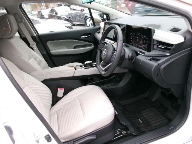 オーラ １．２　Ｇ　ＦＯＵＲ　レザーエディション　４ＷＤ　ナビ＋ＡＶＭ＋ＢＯＳＥ　ＥＴＣ２．０　ベージュ内装　試乗車　ワンオ－ナ－車　ＬＫＡ　試乗車　レザーシート　追従クルコン　禁煙　ＬＥＤライト　バックモニター　インテリキー　寒冷地仕様　４ＷＤ　ＥＴＣ　アルミ　記録簿　サイドカメラ　盗難警報器　キーレスエントリー（7枚目）