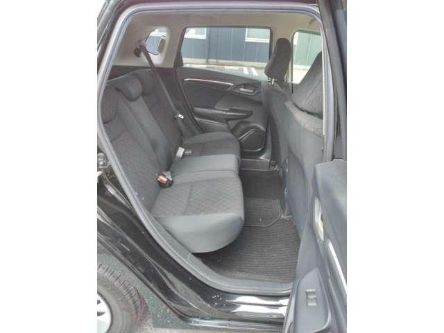 電車でお越しの際は、京浜急行／横浜市営地下鉄の【上大岡駅】下車、南方向へ徒歩約１０分（約８００ｍ）程に位置しております。