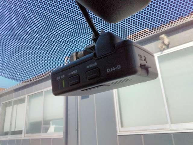 シルフィ １．８　Ｓ　ツーリング　ナビ＋Ｂカメラ　ＥＴＣ　Ｄレコ　ＨＩＤ　Ａ／Ｗ　１オーナー　イモビ　寒冷地仕様　１オーナー　アルミホイール　Ｂカメラ　Ｗエアバック　キーレスエントリー　ドラレコ　ＥＴＣ　オートエアコン　パワーステアリング　メモリーナビ　パワーウインドウ　エアバッグ　記録簿（11枚目）