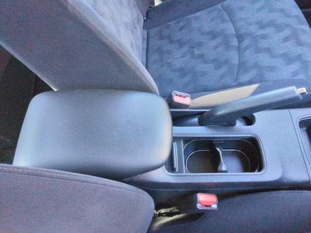 シルフィ １．８　Ｓ　ツーリング　ナビ＋Ｂカメラ　ＥＴＣ　Ｄレコ　ＨＩＤ　Ａ／Ｗ　１オーナー　イモビ　寒冷地仕様　１オーナー　アルミホイール　Ｂカメラ　Ｗエアバック　キーレスエントリー　ドラレコ　ＥＴＣ　オートエアコン　パワーステアリング　メモリーナビ　パワーウインドウ　エアバッグ　記録簿（14枚目）