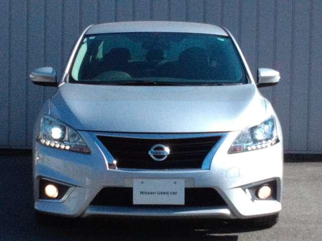 シルフィ １．８　Ｓ　ツーリング　ナビ＋Ｂカメラ　ＥＴＣ　Ｄレコ　ＨＩＤ　Ａ／Ｗ　１オーナー　イモビ　寒冷地仕様　１オーナー　アルミホイール　Ｂカメラ　Ｗエアバック　キーレスエントリー　ドラレコ　ＥＴＣ　オートエアコン　パワーステアリング　メモリーナビ　パワーウインドウ　エアバッグ　記録簿（20枚目）