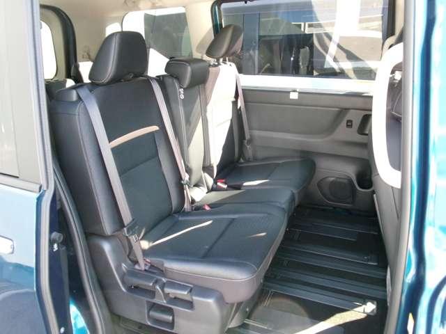 セレナ ２．０　ハイウェイスターＶ　ナビ＋ＡＶＭ　ＥＴＣ　前後Ｄレコ　Ｐ－ｐｉｌｏｔ　１オーナー　Ｗ電動スライド　レーダークルコン　レーンアシスト　ＬＥＤランプ　ワンオーナー車　盗難防止システム　ＥＴＣ装備　カーテンエアバッグ　アルミホイール　キーフリー　メモリ－ナビ　ナビＴＶ　記録簿　エアコン（8枚目）