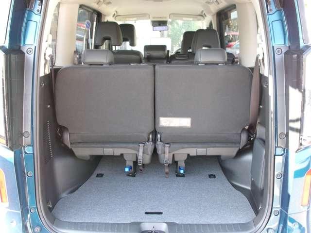 セレナ ２．０　ハイウェイスターＶ　ナビ＋ＡＶＭ　ＥＴＣ　前後Ｄレコ　Ｐ－ｐｉｌｏｔ　１オーナー　Ｗ電動スライド　レーダークルコン　レーンアシスト　ＬＥＤランプ　ワンオーナー車　盗難防止システム　ＥＴＣ装備　カーテンエアバッグ　アルミホイール　キーフリー　メモリ－ナビ　ナビＴＶ　記録簿　エアコン（10枚目）