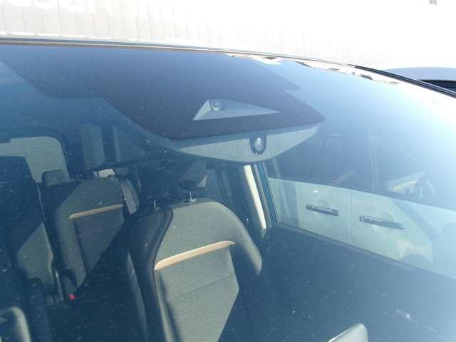 セレナ ２．０　ハイウェイスターＶ　ナビ＋ＡＶＭ　ＥＴＣ　前後Ｄレコ　Ｐ－ｐｉｌｏｔ　１オーナー　Ｗ電動スライド　レーダークルコン　レーンアシスト　ＬＥＤランプ　ワンオーナー車　盗難防止システム　ＥＴＣ装備　カーテンエアバッグ　アルミホイール　キーフリー　メモリ－ナビ　ナビＴＶ　記録簿　エアコン（12枚目）