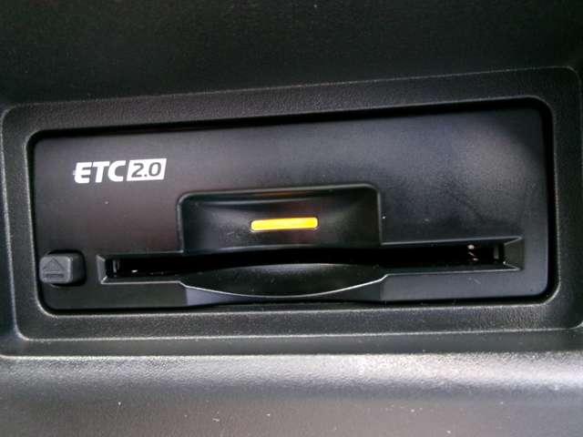 セレナ ２．０　ハイウェイスターＶ　ナビ＋ＡＶＭ　ＥＴＣ　前後Ｄレコ　Ｐ－ｐｉｌｏｔ　１オーナー　Ｗ電動スライド　レーダークルコン　レーンアシスト　ＬＥＤランプ　ワンオーナー車　盗難防止システム　ＥＴＣ装備　カーテンエアバッグ　アルミホイール　キーフリー　メモリ－ナビ　ナビＴＶ　記録簿　エアコン（13枚目）