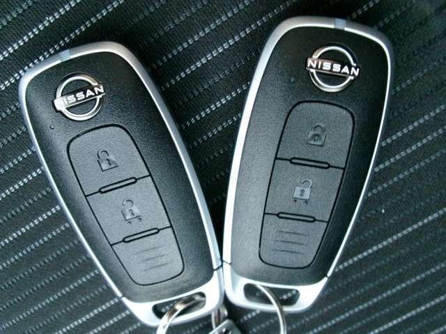 ノート １．２　Ｘ　ナビ＋ＡＶＭ　ＥＴＣ２．０　Ｄレコ　ＬＥＤ　当社社用車　リアカメラ　衝突被害軽減ブレ－キ　全方位カメラ　ＥＴＣ付　禁煙車　ＬＥＤヘッドライト　レーダークルーズ　レーンアシスト　インテリジェントキー　ワンオーナー　ドラレコ　アイドリングストップ　整備記録簿（17枚目）