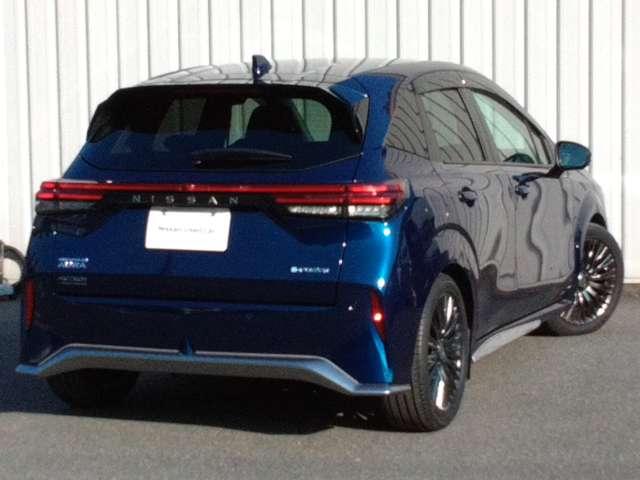 オーラ １．２　ＡＵＴＥＣＨ　スポーツ　スペック　ナビ＋ＡＶＭ＋ＢＯＳＥ　ＥＴＣ　Ｐ－ｐｉｌｏｔ　ＬＥＤ　Ａ／Ｗ　試乗車　バックカメラ　レーンキープアシスト（2枚目）