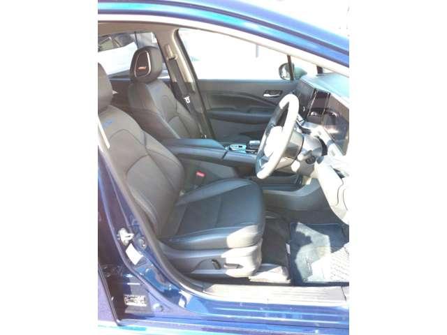 オーラ １．２　ＡＵＴＥＣＨ　スポーツ　スペック　ナビ＋ＡＶＭ＋ＢＯＳＥ　ＥＴＣ　Ｐ－ｐｉｌｏｔ　ＬＥＤ　Ａ／Ｗ　試乗車　バックカメラ　レーンキープアシスト（8枚目）