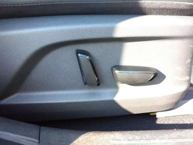 オーラ １．２　ＡＵＴＥＣＨ　スポーツ　スペック　ナビ＋ＡＶＭ＋ＢＯＳＥ　ＥＴＣ　Ｐ－ｐｉｌｏｔ　ＬＥＤ　Ａ／Ｗ　試乗車　バックカメラ　レーンキープアシスト（12枚目）