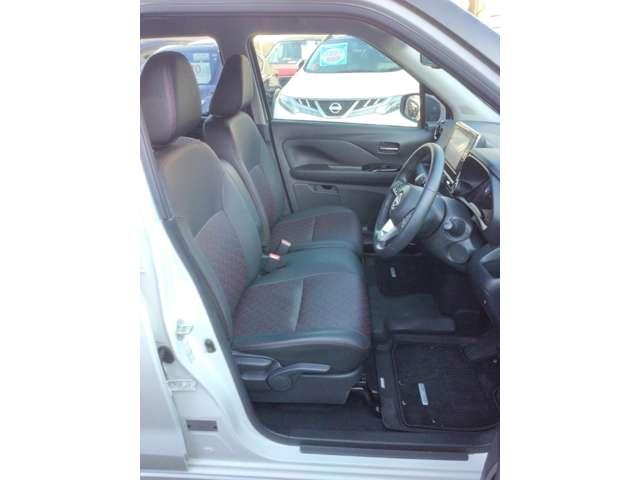 デイズ 660 ハイウェイスターGターボ プロパイロット エディション ナビ+AVM ETC2.0 Dレコ P-pilot LED 試乗 アルミ イモビ エアバック ETC車載器 LEDヘッドライト レーダークルーズ インテリジェントキー 禁煙車 レーンアシスト キーレス ドライブレコーダー サイドカメラ アイドリングストップ エアコン(8枚目)