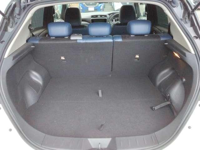 リーフ e+ AUTECH ナビ+AVM ETC2.0 Dレコ P-pilot 1オーナー インテリジェントアラウンドビューモニター LED レーンキープアシスト クルコン ドラレコ バックカメラ インテリジェントキー ワンオーナー 寒冷地仕様 ナビTV サイドエアバッグ キーフリー 記録簿(12枚目)