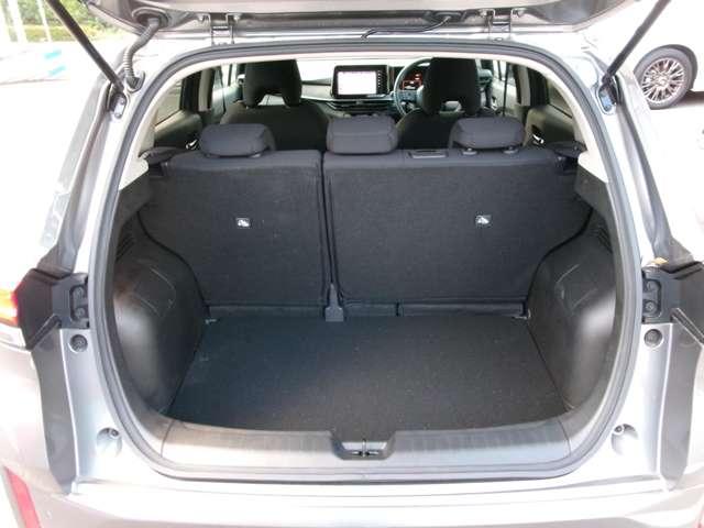 ノート １．２　Ｘ　ナビ＋ＡＶＭ　ＥＴＣ　Ｄレコ　ＬＥＤ　当社社用車　リアカメラ　衝突被害軽減ブレ－キ　全方位カメラ　ＥＴＣ付　禁煙車　レーンアシスト　インテリジェントキー　ワンオーナー　ドラレコ　アイドリングストップ　整備記録簿　盗難防止システム　ワンセグＴＶ　ＡＢＳ（10枚目）