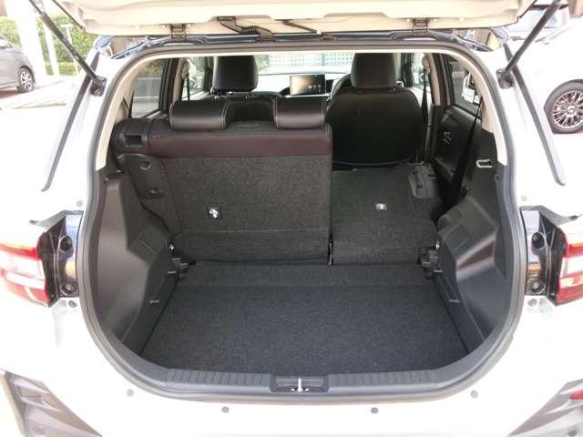 ロッキー １．０　プレミアム　ディスプレイオーディオ＋ＡＶＭ　ＥＴＣ　Ｄレコ　衝突軽減システム　ＥＴＣ車載器　車線逸脱警報　スマ－トキ－　Ｂカメラ　クルーズコントロール　アルミホイール　キーフリーシステム　サイドエアバッグ　エアコン　エアバッグ　パワーステアリング　ドラレコ（12枚目）