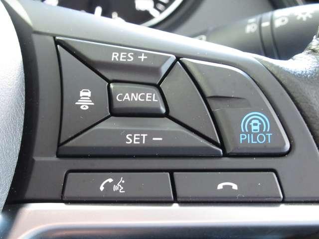 20Xi レザーエディション Vセレクション プレミアム認定中古車/弊社展示試乗車 プロパイロット スマートルームミラー MTモード 踏み間違い衝突防止アシスト アラウンドビューモニター ブルーレイ再生カーナビ ETC2.0 後方カメラ付ドラレコ(8枚目)