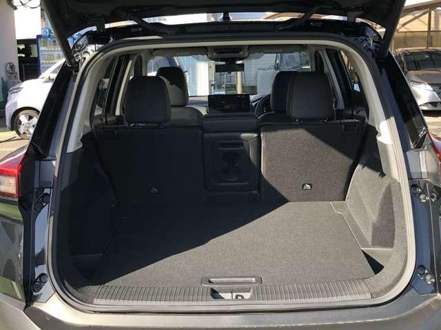 エクストレイル １．５　Ｇ　ｅ－４ＯＲＣＥ　４ＷＤ　ナビ＋ＡＶＭ＋ＥＴＣ　Ｄレコ　Ｐ－ｐｉｌｏｔ　ＡＷＩＮ　試乗車　試乗車　パークアシスト　禁煙　寒冷地仕様　ＬＥＤヘッドランプ　ナビＴＶ　スマートキー　レーダークルーズ　ＬＫＡ　キーフリー　ＥＴＣ　４ＷＤ　アルミホイール　メモリーナビ　記録簿　ドライブレコーダー（8枚目）