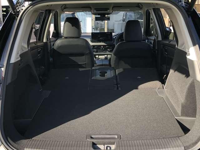 エクストレイル １．５　Ｇ　ｅ－４ＯＲＣＥ　４ＷＤ　ナビ＋ＡＶＭ＋ＥＴＣ　Ｄレコ　Ｐ－ｐｉｌｏｔ　ＡＷＩＮ　試乗車　試乗車　パークアシスト　禁煙　寒冷地仕様　ＬＥＤヘッドランプ　ナビＴＶ　スマートキー　レーダークルーズ　ＬＫＡ　キーフリー　ＥＴＣ　４ＷＤ　アルミホイール　メモリーナビ　記録簿　ドライブレコーダー（9枚目）