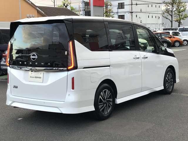 セレナ ２．０　ハイウェイスターＶ　ナビ＋ＡＶＭ＋Ｄレコ＋ＥＴＣ　Ｐ－ｐｉｌｏｔ　１オーナー　Ｗ電動スライド　レーダークルコン　レーンアシスト　ＬＥＤランプ　ワンオーナー車　盗難防止システム　ＥＴＣ装備　カーテンエアバッグ　アルミホイール　キーフリー　メモリ－ナビ　ナビＴＶ　記録簿　エアコン（3枚目）