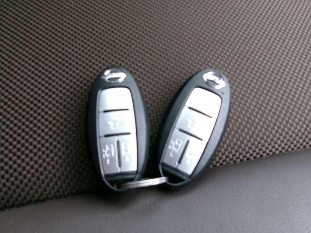 セレナ e-POWER XV ナビ+AVM+ETC 1オーナー 全方位モニタ 両側パワースライドドア LEDヘッドライト ワンオーナー車 パークアシスト ETC レーダークルーズコントロール スマートキー ドライブレコーダー アルミホイール 車線逸脱 盗難防止装置(7枚目)