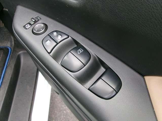 セレナ e-POWER XV ナビ+AVM+ETC 1オーナー 全方位モニタ 両側パワースライドドア LEDヘッドライト ワンオーナー車 パークアシスト ETC レーダークルーズコントロール スマートキー ドライブレコーダー アルミホイール 車線逸脱 盗難防止装置(11枚目)