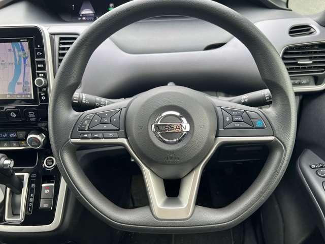 セレナ Ｘ　Ｖセレクション　４ＷＤ　ナビ＋ＡＶＭ＋ＥＴＣ　１オーナー　Ａストップ　全方位カメラ　エマブレ　ＬＥＤヘッドランプ　パーキングアシスト　インテリキー　両側電動ドア　ドラレコ　ＥＴＣ　エアコン　エアバッグ　盗難防止装置　ワンオーナー　４ＷＤ　キーレスエントリー（9枚目）