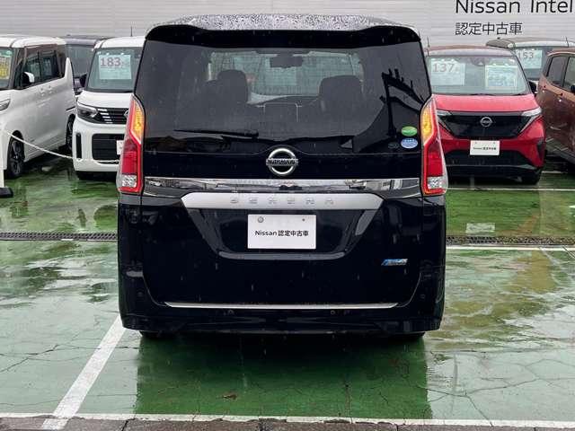 セレナ Ｘ　Ｖセレクション　４ＷＤ　ナビ＋ＡＶＭ＋ＥＴＣ　１オーナー　Ａストップ　全方位カメラ　エマブレ　ＬＥＤヘッドランプ　パーキングアシスト　インテリキー　両側電動ドア　ドラレコ　ＥＴＣ　エアコン　エアバッグ　盗難防止装置　ワンオーナー　４ＷＤ　キーレスエントリー（17枚目）