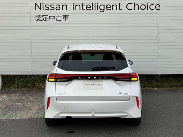 オーラ G FOUR 4WD ナビ+AVM+ETC Dレコ 試乗車 ワンオーナー車 エマブレ 全周囲 LDW 記録簿 アダプティブクルーズ 盗難防止システム オートエアコン スマートキー LEDライト アルミホイール 4WD ETC車載器 ナビTV メモリーナビ 禁煙(17枚目)