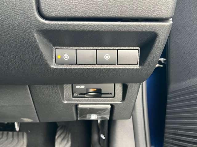 オーラ Ｇ　レザーＥＤ　ナビ＋ＡＶＭ＋ＥＴＣ　Ｐ－ｐｉｌｏｔ　試乗車　ワンオーナ　追突防止　レーダークルーズ　車線逸脱警報装置　寒冷地仕様　禁煙車　ＬＥＤ　盗難防止　記録簿　ＥＴＣ　インテリジェントキー　メモリーナビゲーション　ＡＷ　キーレスエントリー　オートエアコン（11枚目）