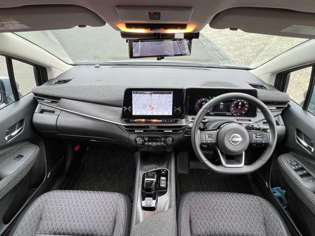 オーラ Ｇ　ナビ＋ＡＶＭ＋ＥＴＣ　Ｄレコ　Ｐ－ｐｉｌｏｔ　試乗車　自動（被害軽減）ブレーキ　試乗車アップ　ＬＥＤ　ＬＫＡ　ＥＴＣ　ドライブレコーダー　カーテンエアバッグ　イモビライザー　アルミホイール　禁煙　インテリジェントキー　パワーウィンドウ　寒冷地仕様　記録簿（3枚目）