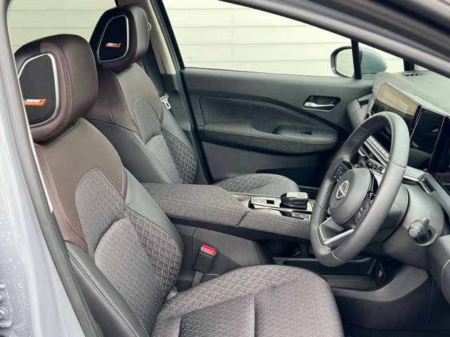 オーラ Ｇ　ナビ＋ＡＶＭ＋ＥＴＣ　Ｄレコ　Ｐ－ｐｉｌｏｔ　試乗車　自動（被害軽減）ブレーキ　試乗車アップ　ＬＥＤ　ＬＫＡ　ＥＴＣ　ドライブレコーダー　カーテンエアバッグ　イモビライザー　アルミホイール　禁煙　インテリジェントキー　パワーウィンドウ　寒冷地仕様　記録簿（6枚目）