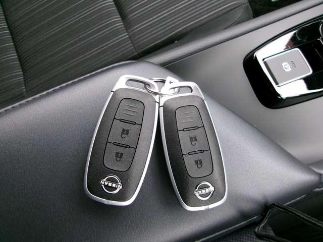 ノート １．２　Ｘ　当社社用車！ＮＣナビ　ＡＶＭ　プロパイロット　ＳＯＳ　衝突被害軽減ブレ－キ　全方位カメラ　ＥＴＣ付　禁煙車　ＬＥＤヘッドライト　レーダークルーズ　レーンアシスト　インテリジェントキー　ワンオーナー　ドラレコ　アイドリングストップ　整備記録簿　ワンセグＴＶ（6枚目）