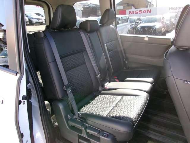 セレナ １．４　ｅ－ＰＯＷＥＲ　ハイウェイスターＶ　ナビ　後席Ｍ　ＡＶＭ　前後ドラレコ　ＥＴＣ２．０　自動（被害軽減）ブレーキ　展示試乗車ＵＰ　ＬＤＰ　追従クルーズ　バックモニター　禁煙　アルミホイール　ドライブレコーダ　ＥＴＣ　記録簿　盗難防止システム　スマートキー　１オナ　オートエアコン　ナビＴＶ（9枚目）