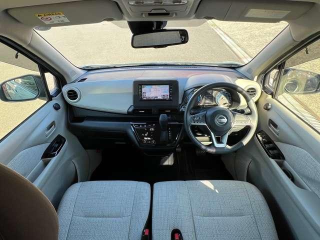 デイズ ６６０　Ｘ　４ＷＤ　ナビ＋Ｂカメラ　社外ＬＥＤ　ブレーキサポート　ＬＥＤヘッド　ＬＤＷ　エアコン　インテリジェントキー　フルタイム４ＷＤ　エアバッグ　寒冷地仕様　キーフリー　バックカメラ　盗難防止装置　パワーステアリング　エコアイドリングストップ（3枚目）