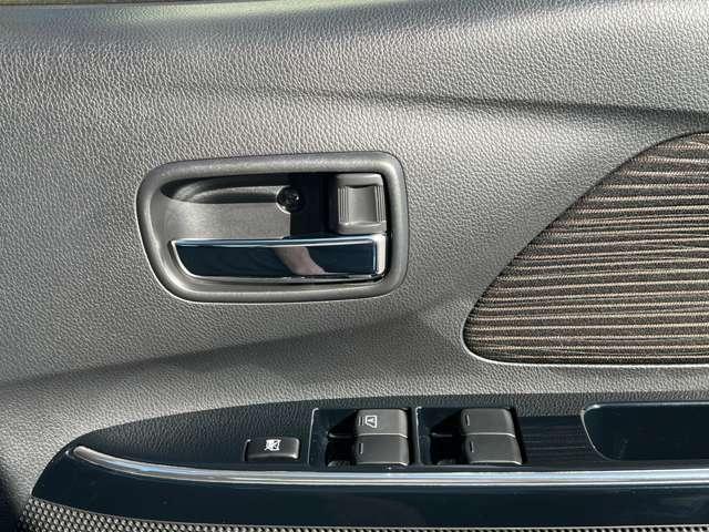 デイズ ６６０　ハイウェイスターＸ　ナビ＋ＡＶＭ＋Ｄレコ　ＨＩＤ　１オーナー　ナビＴＶ付　全席ＰＷ　ＩＳＴＯＰ　ダブルエアバッグ　ＰＳ　スマキー　ＡＡＣ　盗難防止システム　１オーナー車　アルミホイール　キーフリーシステム　記録簿　ＡＢＳ　１セグＴＶ　メモリーナビ　エアバック（12枚目）