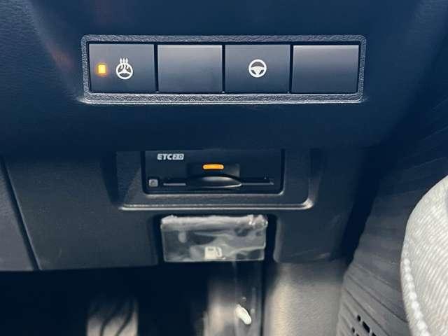 オーラ Ｇ　９０周年記念車　ナビ＋ＡＶＭ＋ＥＴＣ＋Ｄレコ　試乗車　アラウンドモニ　ＬＥＤ　スマートキー　衝突軽減ブレーキ　禁煙車　寒冷地仕様　試乗車　オートエアコン　アルミ　メモリーナビ　ドラレコ　キーレス　アイドリングストップ　ＥＴＣ　レーダークルーズ（11枚目）