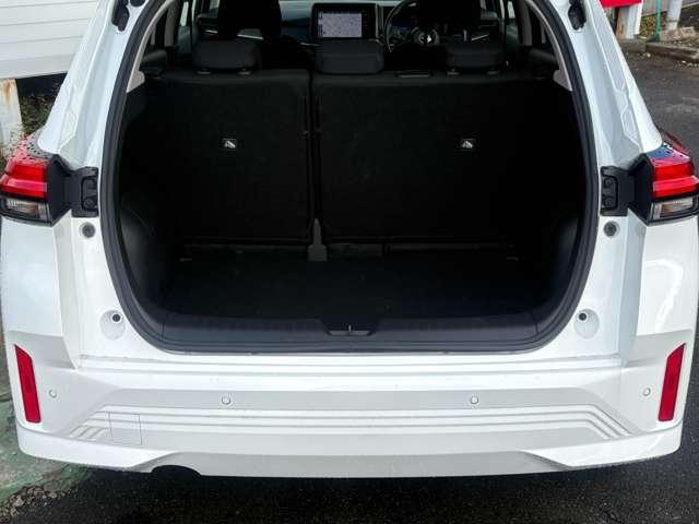 ノート １．２　Ｘ　ナビ　アラウンドビュー　ＥＴＣ　リアカメラ　衝突被害軽減ブレ－キ　全方位カメラ　ＥＴＣ付　禁煙車　ＬＥＤヘッドライト　レーンアシスト　インテリジェントキー　ワンオーナー　ドラレコ　アイドリングストップ　整備記録簿　盗難防止システム（10枚目）