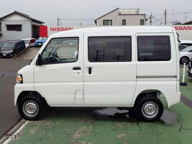 クリッパーＥＶ ２シーター　ラジオ　ハロゲン　シートヒーター　試乗車　車線逸脱警報　エマージェンシーブレーキ（15枚目）