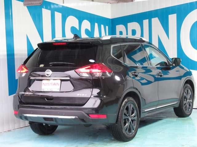 2.0 20Xi レザーエディション Vセレクション 2列車 4WD ブラック内装(2枚目)