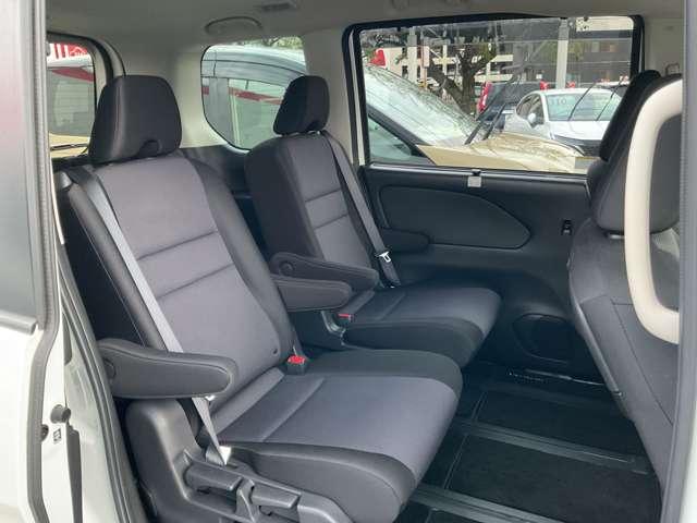 セレナ １．２　ｅ－ＰＯＷＥＲ　ＸＶ　エアロ　クルーズコントロール　メモリーナビ　インテリジェントキー　クルーズコントロール　ドラレコ　両側パワースライドドア　アラウンドビューモニター　ＥＴＣ（15枚目）