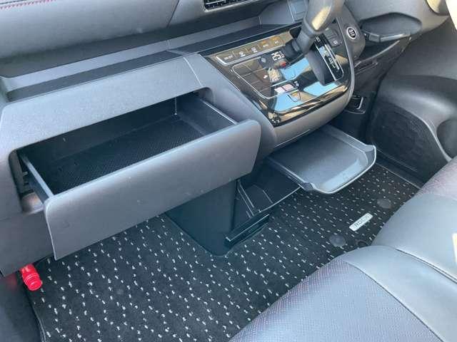 ルークス ６６０　ハイウェイスターＧターボ　プロパイロットエディション　弊社展示試乗車　メモリーナビ　アラウンドビューモニター　フロント＆車室内ドラレコ　ＥＴＣ２．０　ＳＯＳコール　両側オートスライドドア　リヤシーリングファン　ＬＥＤオートライト　ＬＥＤフォグランプ（14枚目）