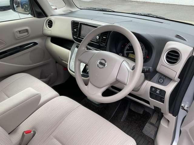 デイズルークス ６６０　Ｘ　左側オートスライドドア　メモリーナビ　アラウンドビューモニター　インテリキー　アイドリングストップ　リヤシーリングファン　プラスチックバイザー　ワンオーナー（18枚目）